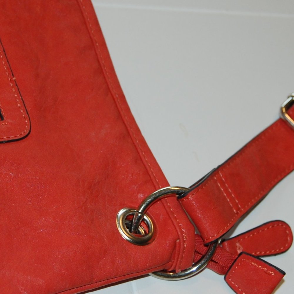 Bueno Salmon Faux Leather Shoulder Bag 14" x 12" W/29" Double Adjustable Strap - Picture 11 of 13